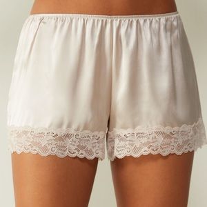 New Intimissimi shorts 100% silk